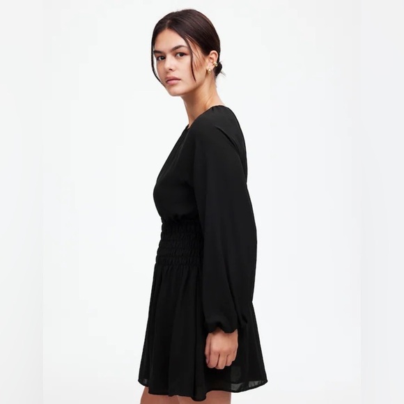 Madewell Bubble-Sleeve Smocked Mini Dress in True Black Size Small NWT - Picture 3 of 15